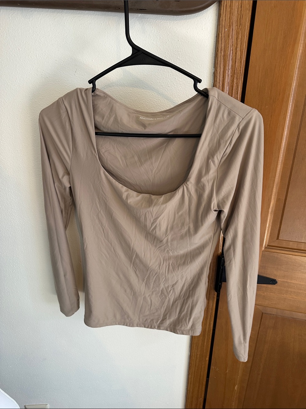Abercrombie & Fitch Scoop Neck Long Sleeve Top - Taupe